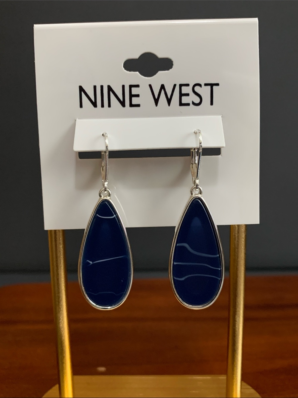 NWT Nine West silver tone dark blue dangle earrings